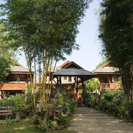 Khum Lanna Hotel Phrao Bagian luar foto
