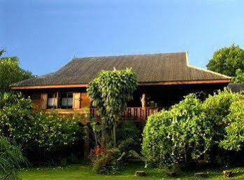 Khum Lanna Hotel Phrao Bagian luar foto