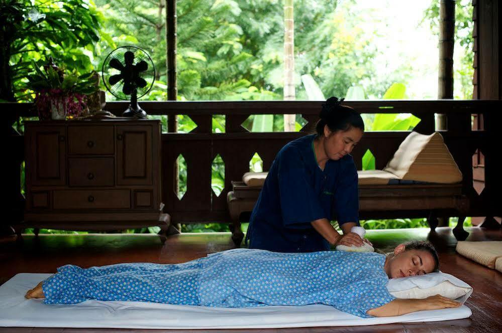 Khum Lanna Hotel Phrao Bagian luar foto