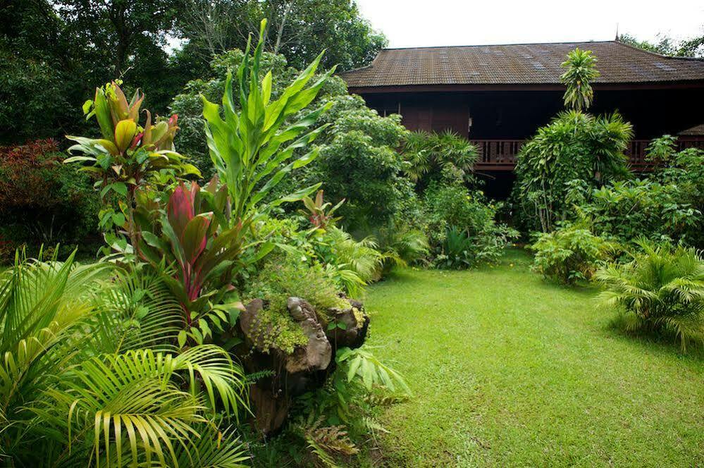 Khum Lanna Hotel Phrao Bagian luar foto